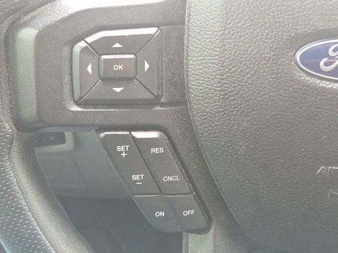 Used 2017 Ford F150 XLT AWD/4WD image 38