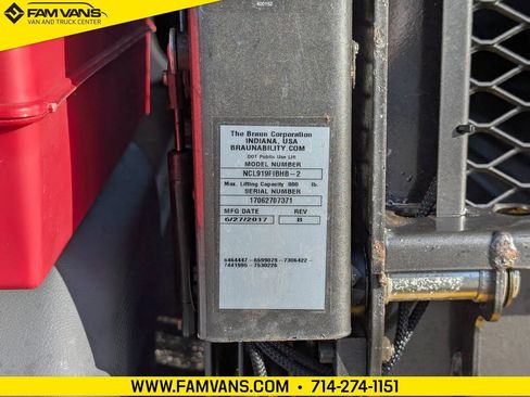 Used 2017 Ford Transit 150 XL RWD image 14