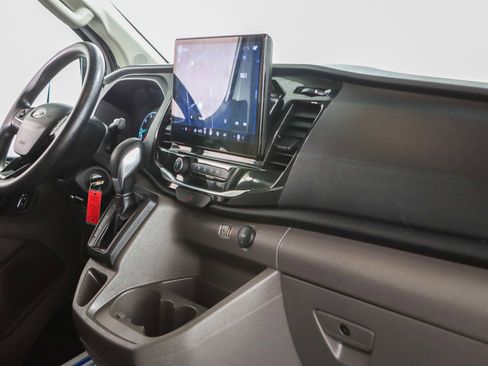 Used 2023 Ford Transit 350 XLT image 24