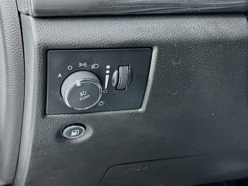 Used 2021 Jeep Grand Cherokee Laredo X AWD/4WD image 14