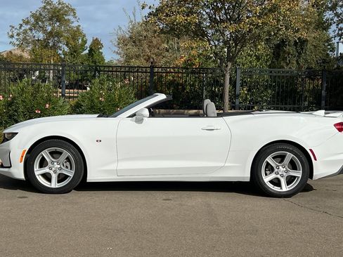 Used 2023 Chevrolet Camaro LT image 7