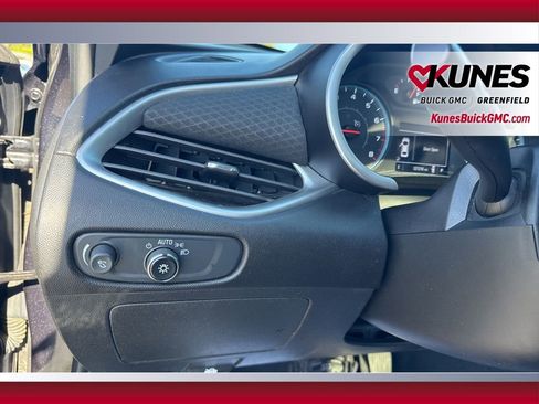 Used 2023 Chevrolet Malibu LT w/ Driver Confidence Package FWD image 27