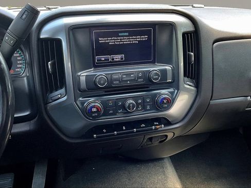 Used 2018 Chevrolet Silverado 1500 LT w/ All Star Edition AWD/4WD image 10
