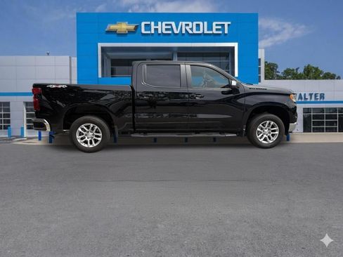 Used 2024 Chevrolet Silverado 1500 LT AWD/4WD image 15