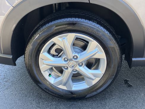 Used 2025 Honda HR-V LX image 13