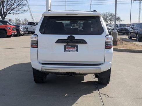 Used 2024 Toyota 4Runner TRD Off-Road Premium image 7