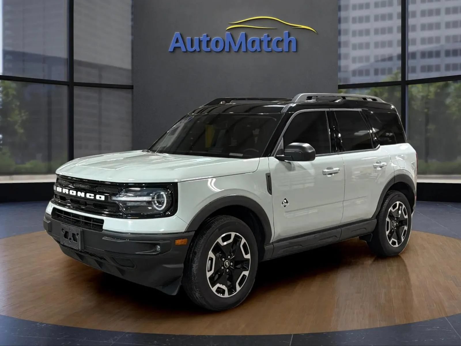 Used 2024 Ford Bronco Sport Outer Banks w/ Tech Package AWD/4WD image 4