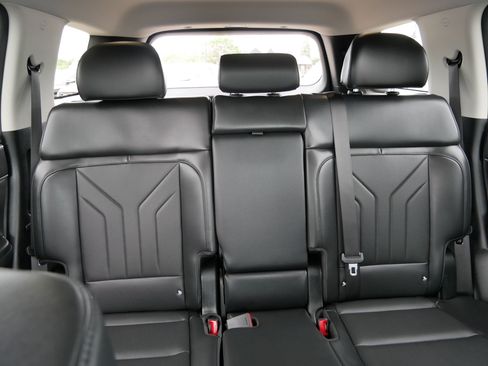 Certified 2026 Hyundai Santa Fe SEL AWD/4WD image 13