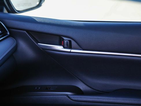 Used 2024 Toyota Camry XLE image 21