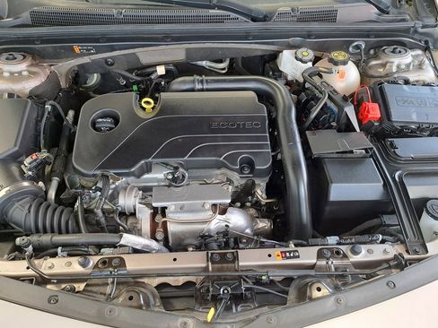 Used 2023 Chevrolet Malibu LT image 33