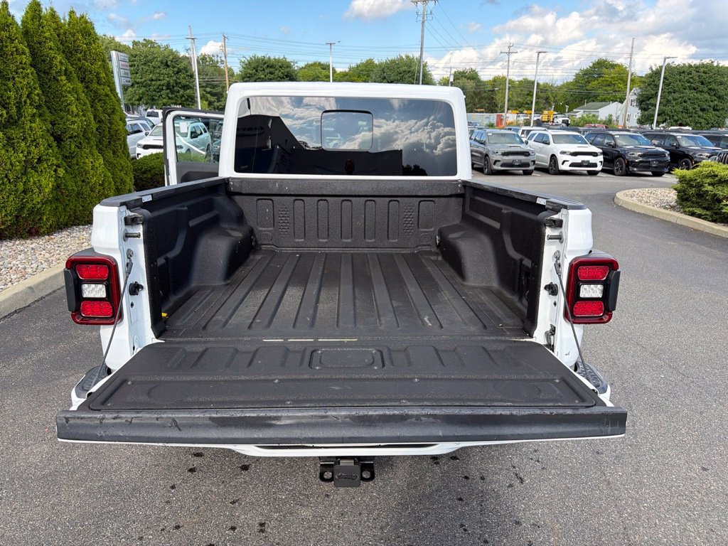 Used 2022 Jeep Gladiator Overland AWD/4WD image 21