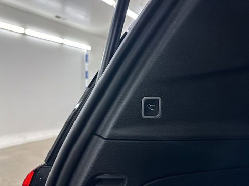 New 2026 Chrysler Pacifica Limited image 23