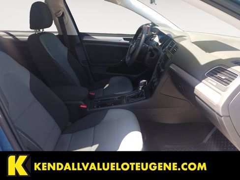 Used 2016 Volkswagen e-Golf SE w/ DC Fast Charging Package FWD image 15