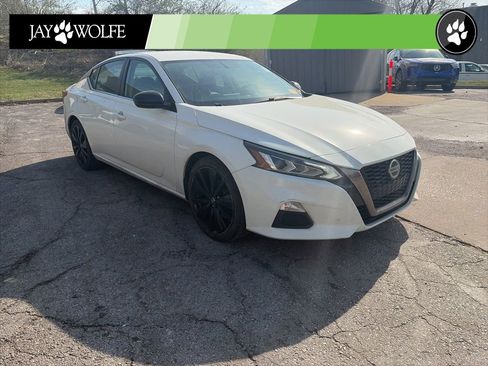 Used 2019 Nissan Altima 2.5 SR FWD image 3