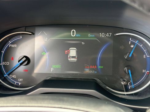 Used 2025 Toyota RAV4 XSE w/ Weather Package AWD/4WD image 22