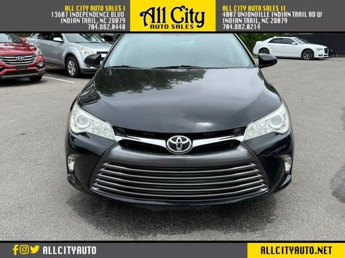 Used 2016 Toyota Camry LE FWD image 2