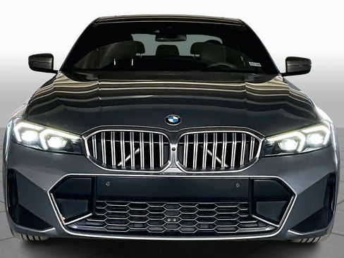 Used 2023 BMW 330i Sedan w/ M Sport Package image 4