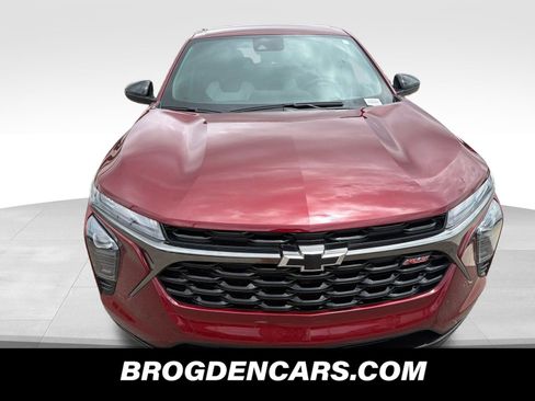 Used 2025 Chevrolet Trax RS w/ Driver Confidence Package FWD image 8