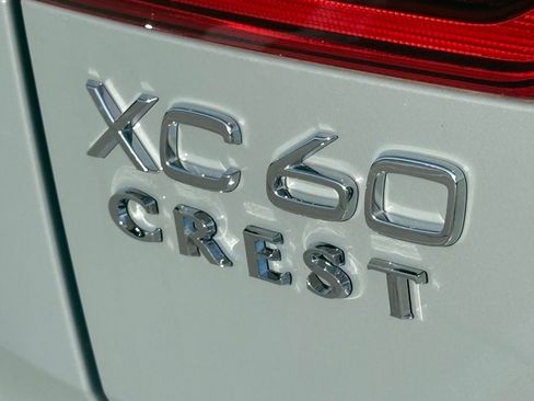 New 2026 Volvo XC60 T8 Ultra w/ Protection Package Premier AWD/4WD image 9