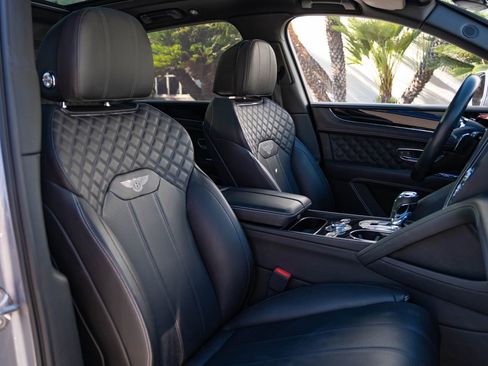 Used 2021 Bentley Bentayga Speed image 25