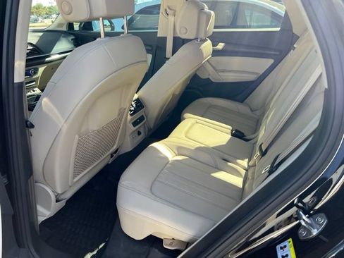 Used 2023 Audi Q5 2.0T Premium Plus w/ Premium Plus Package AWD/4WD image 5