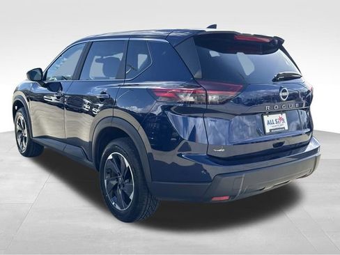 Used 2025 Nissan Rogue SV image 7