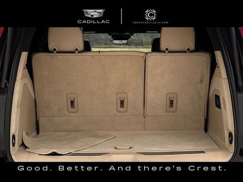 Used 2024 Cadillac Escalade Premium Luxury image 29
