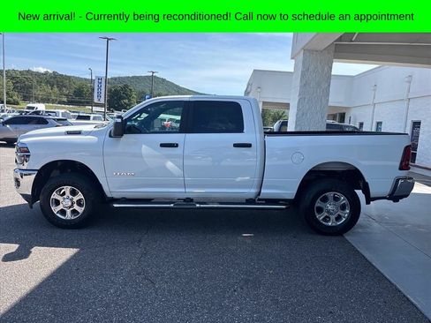 Used 2026 RAM 2500 Big Horn AWD/4WD image 24