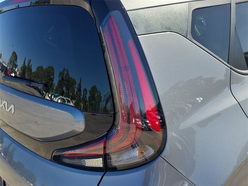 New 2025 Kia Soul LX image 11