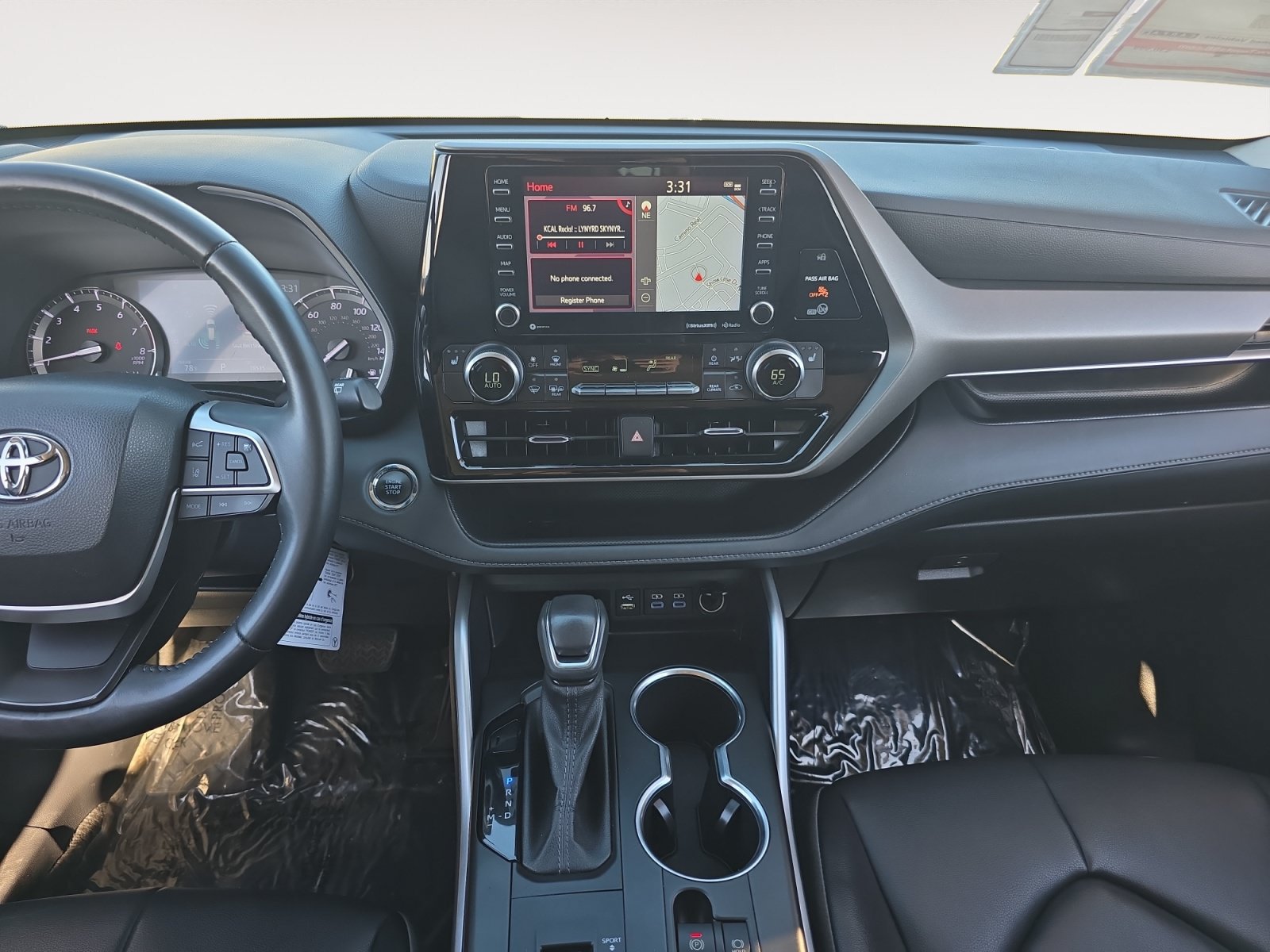 Used 2022 Toyota Highlander XLE FWD image 10