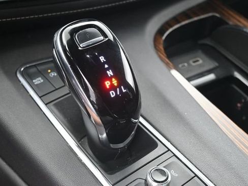 Used 2023 Cadillac Escalade ESV Premium Luxury AWD/4WD image 24