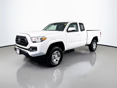 Certified 2021 Toyota Tacoma SR w/ SR Convenience Package AWD/4WD image 2