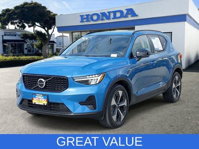 Used 2024 Volvo XC40 B5 Core