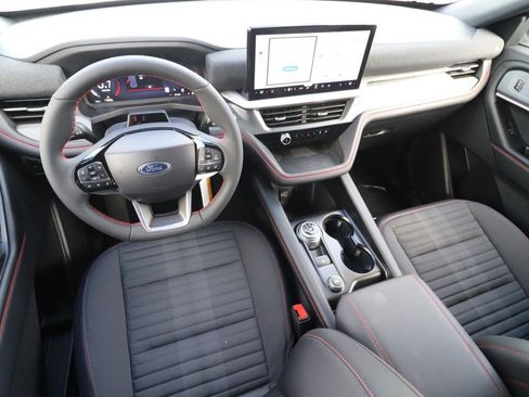 New 2026 Ford Explorer ST-Line w/ ST-Line Street Pack RWD image 8