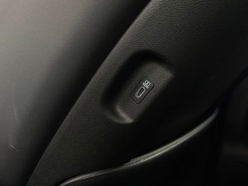 Used 2026 Hyundai Palisade SEL FWD image 19