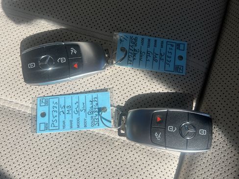 Certified 2025 Mercedes-Benz GLS 450 4MATIC image 37