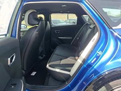 New 2026 Kia K4 GT-Line image 6