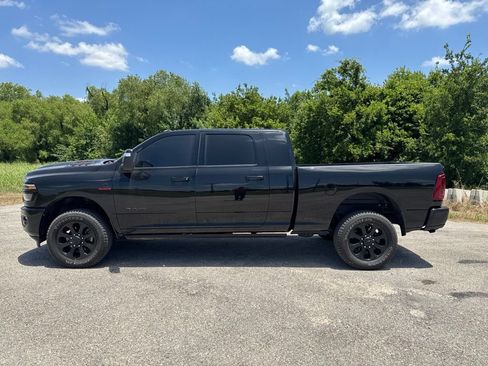 Used 2025 RAM 2500 Laramie AWD/4WD image 7