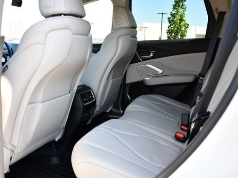 Used 2025 Acura RDX SH-AWD w/ Technology Package image 18