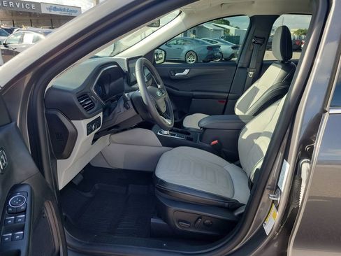 Certified 2024 Ford Escape SE w/ PHEV Premium Package FWD image 21