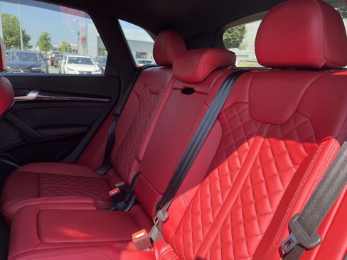 Used 2024 Audi SQ5 Prestige AWD/4WD image 33