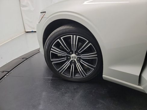 Used 2019 Volvo S60 T5 Inscription image 30