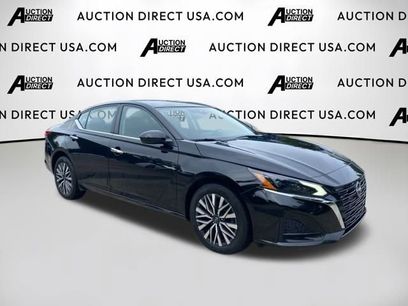Used 2023 Nissan Altima 2.5 SV