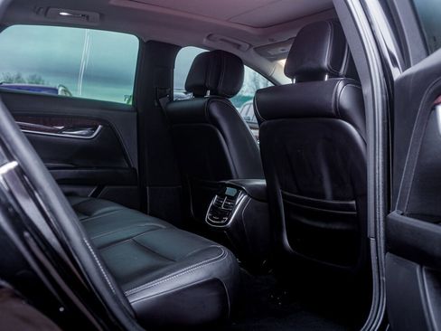 Used 2013 Cadillac XTS Premium image 41