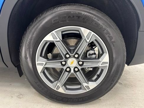 Used 2024 Chevrolet Blazer LT w/ Convenience Package FWD image 34