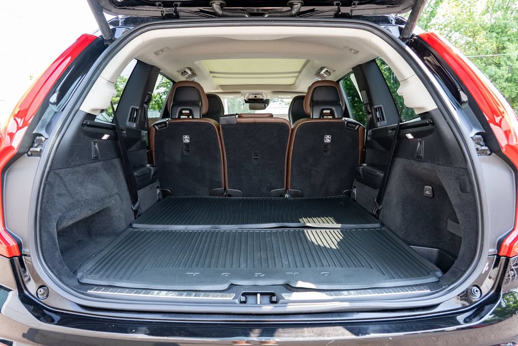 Used 2019 Volvo XC90 T6 Momentum w/ Advanced Package AWD/4WD image 8