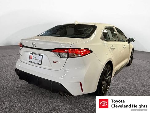 Certified 2025 Toyota Corolla SE image 6
