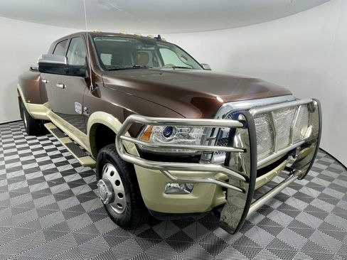 Used 2014 RAM 3500 Laramie Longhorn image 7
