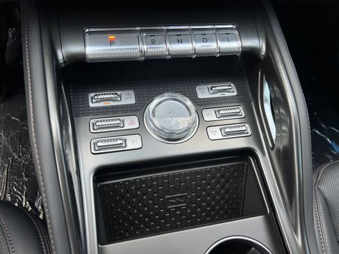 New 2025 Lincoln Nautilus Premier w/ Equipment Group 102A image 21