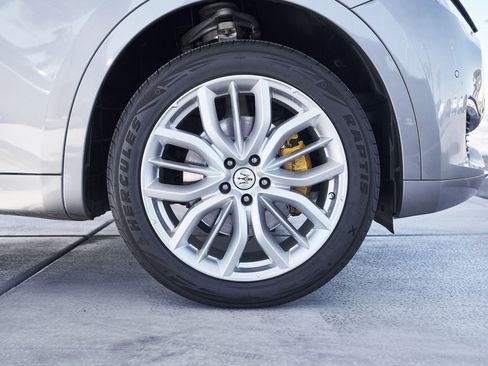 Used 2022 Maserati Levante GT image 9